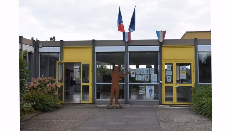 Offre d’Apprentissage : Devenez Coffreur Bancheur en Île-de-France H/F – Poste à pourvoir à Champigny-sur-Marne (94500) via Figaro